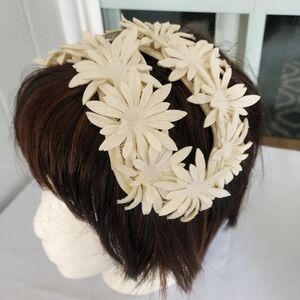 Vintage 50s Floral Headpiece